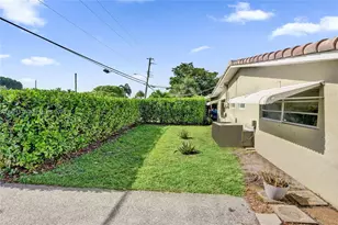 1477 NE 55th St, Fort Lauderdale, FL 33334 - Photo 45
