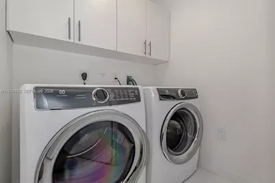851 NE 1st Ave #4106, Miami, FL 33132 - Photo 13