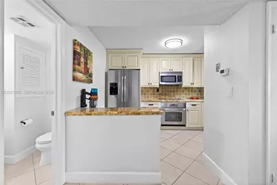 811 S Hollybrook Dr #105, Pembroke Pines, FL 33025 - Photo 7