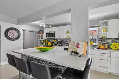 3538 SW 87th Ct, Miami, FL 33165 - Photo 19
