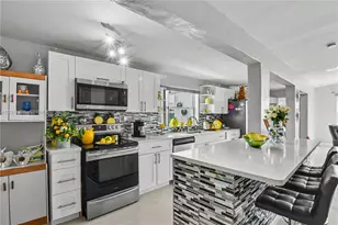 3538 SW 87th Ct, Miami, FL 33165 - Photo 17
