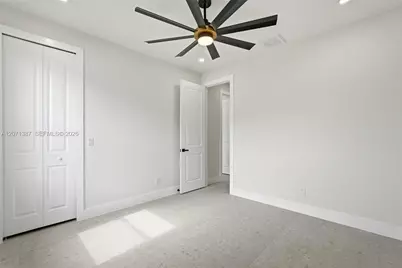 325 NE 15th Ter, Other City - In The State Of Florida, FL 33909 - Photo 39