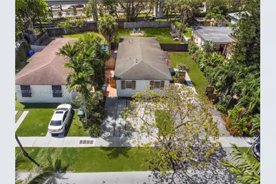 1958 SW 25th Ter #Rear, Miami, FL 33133 - Photo 19