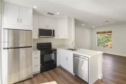 1958 SW 25th Ter #Rear, Miami, FL 33133 - Photo 3