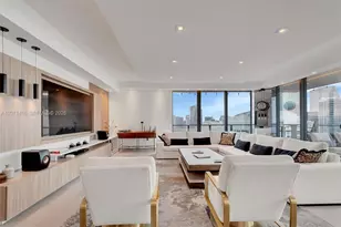 68 SE 6th St, Miami, FL 33131 - Photo 27