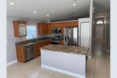 1901 SE 15th St, Homestead, FL 33035 - Photo 3