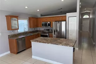 1901 SE 15th St, Homestead, FL 33035 - Photo 3