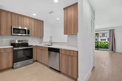 2880 Coral Springs Dr #2878, Coral Springs, FL 33065 - Photo 3
