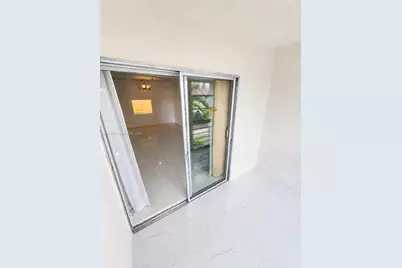 4881 NW 22nd St #B15, Lauderhill, FL 33313 - Photo 21