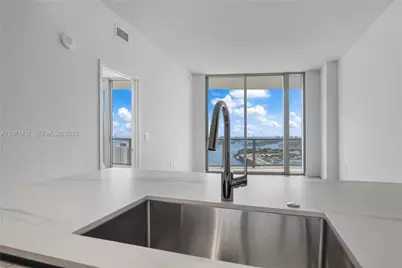 1400 Biscayne Blvd #3405, Miami, FL 33132 - Photo 5