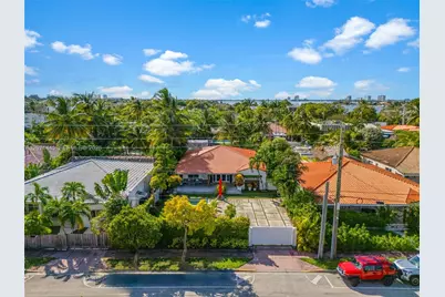 7970 Hawthorne Ave, Miami Beach, FL 33141 - Photo 3