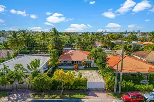 7970 Hawthorne Ave, Miami Beach, FL 33141 - Photo 3