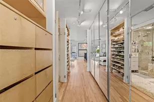 7970 Hawthorne Ave, Miami Beach, FL 33141 - Photo 21