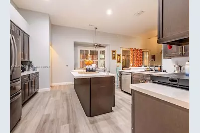 14531 Riviera Pointe Drive, Orlando, FL 32828 - Photo 5