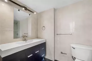 1200 Brickell Bay Dr, Miami, FL 33131 - Photo 33