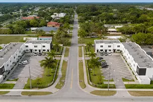 171 NW 158th St, Miami, FL 33169 - Photo 17