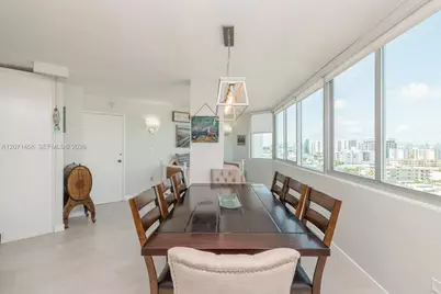 7135 Collins Ave #1125, Miami Beach, FL 33141 - Photo 3