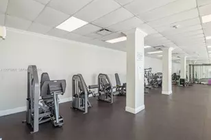 7135 Collins Ave, Miami Beach, FL 33141 - Photo 19