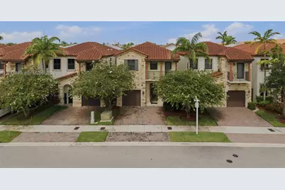 7042 NW 103rd Path, Doral, FL 33178 - Photo 3