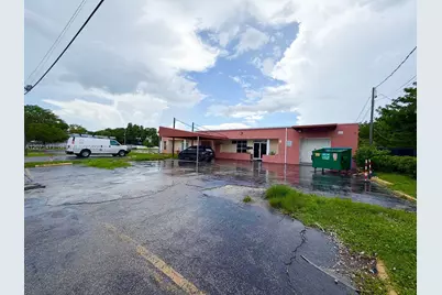 120 SW 70th Ave, Pembroke Pines, FL 33023 - Photo 11