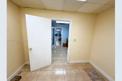 120 SW 70th Ave, Pembroke Pines, FL 33023 - Photo 21