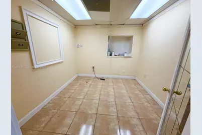 120 SW 70th Ave, Pembroke Pines, FL 33023 - Photo 29