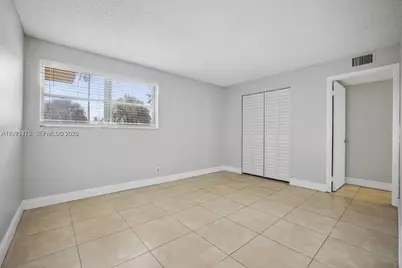 850 E Commercial Blvd #214B, Oakland Park, FL 33334 - Photo 13