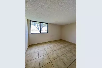 10290 NW 9th St Cir #113, Miami, FL 33172 - Photo 15