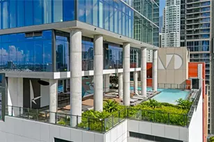 398 NE 5th St, Miami, FL 33132 - Photo 25