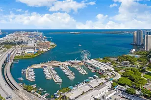 398 NE 5th St, Miami, FL 33132 - Photo 3