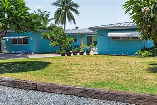 2049 Windward Dr, Lauderdale by the Sea, FL 33062 - Photo 9