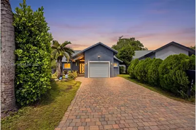 3913 NW 72nd Ln, Coral Springs, FL 33065 - Photo 49