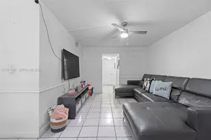 6620 W 2nd Ct, Hialeah, FL 33012 - Photo 5