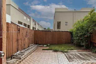 6620 W 2nd Ct, Hialeah, FL 33012 - Photo 21