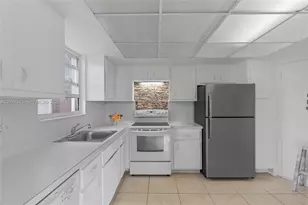 1301 NE Miami Gardens Dr, Miami, FL 33179 - Photo 17