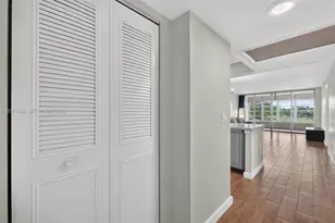 9440 Poinciana Pl, Davie, FL 33324 - Photo 29