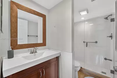 9440 Poinciana Pl #302, Davie, FL 33324 - Photo 11