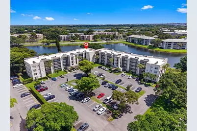 9440 Poinciana Pl #302, Davie, FL 33324 - Photo 1