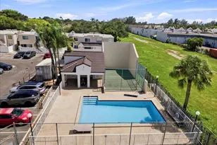 6870 SW 45th Ln, Miami, FL 33155 - Photo 13