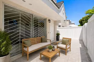 6870 SW 45th Ln, Miami, FL 33155 - Photo 9