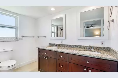 3300 N Palm Aire Dr #910, Pompano Beach, FL 33069 - Photo 29