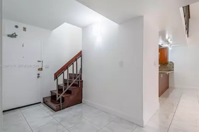20347 W Country Club Dr #TH15, Aventura, FL 33180 - Photo 5