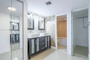 20347 W Country Club Dr, Aventura, FL 33180 - Photo 7
