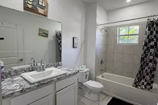 548 NE 5th Way, Florida City, FL 33034 - Photo 13