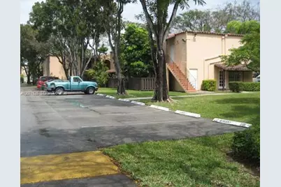 10818 N Kendall Dr #R-23, Miami, FL 33176 - Photo 5