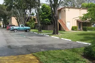 10818 N Kendall Dr, Miami, FL 33176 - Photo 5