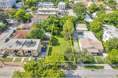 1324 SW 5th St, Miami, FL 33135 - Photo 9