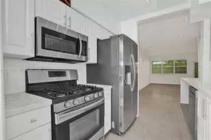 350 S Shore Dr, Miami Beach, FL 33141 - Photo 11