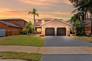 20714 NW 3rd St, Pembroke Pines, FL 33029 - Photo 1