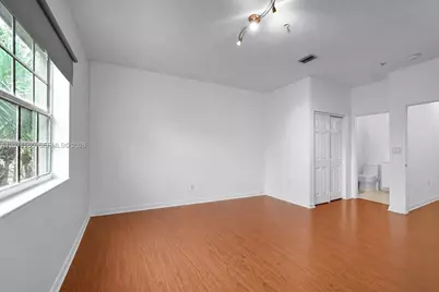 5670 NW 116th Ave #222, Doral, FL 33178 - Photo 17